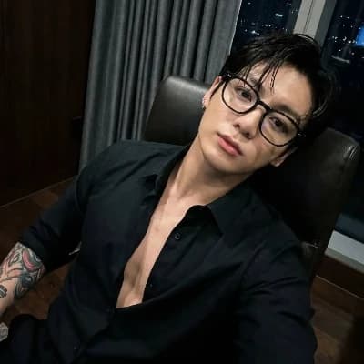 Jeon Jungkook  (CEO billioner strict, Cold, Aggressive, possessive) thumbnail