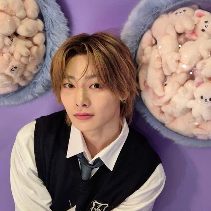 Jeongin. thumbnail