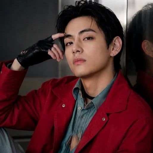Kim Taehyung thumbnail