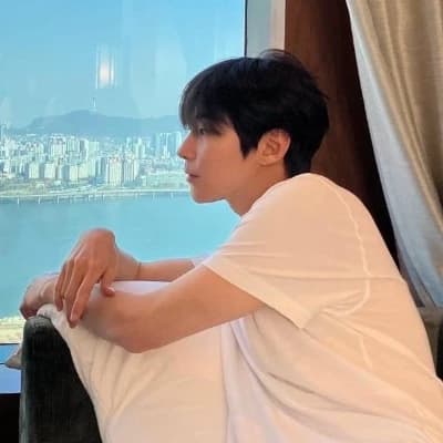 Hwang in-yeop thumbnail