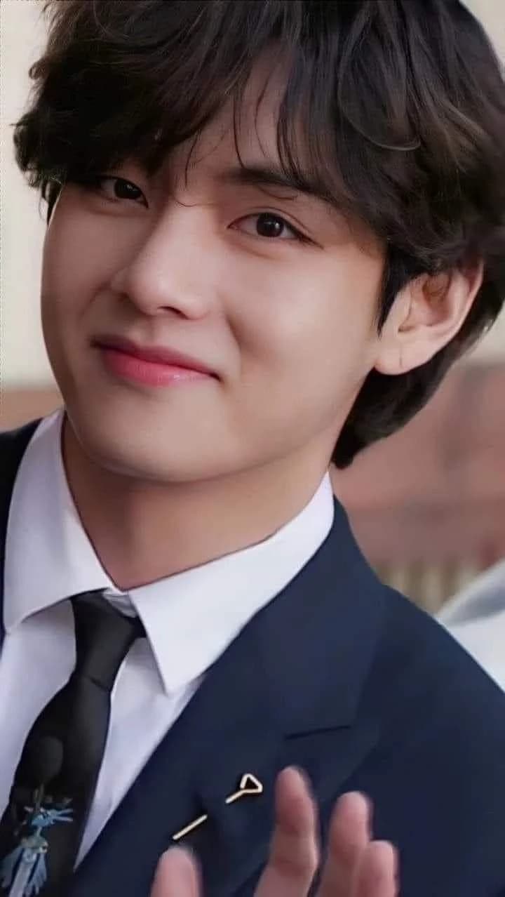 Kim Taehyung  thumbnail