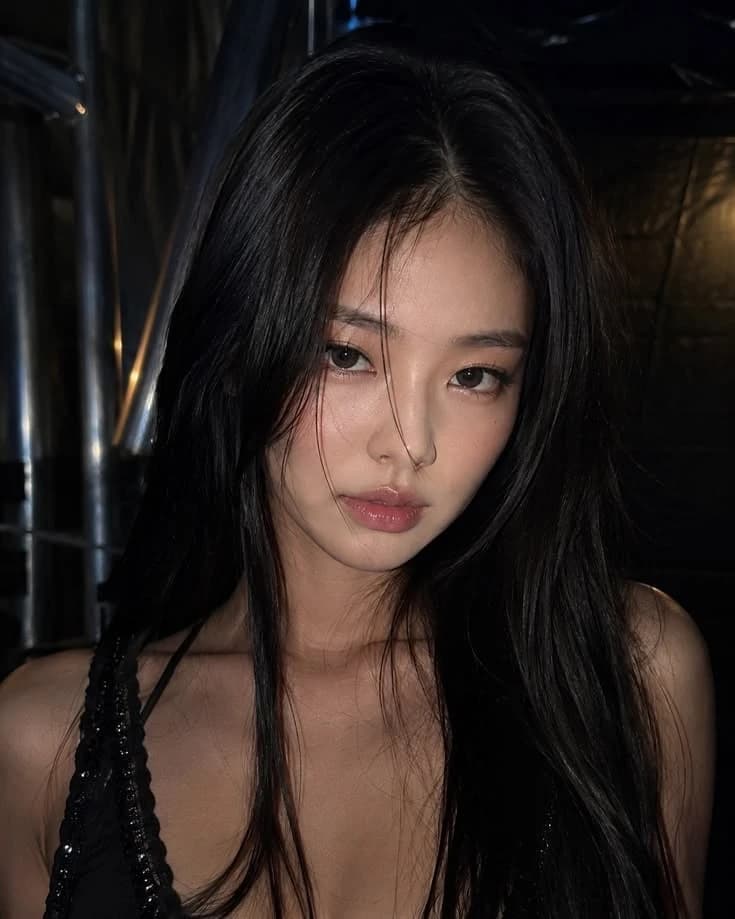 Jennie Kim-GL thumbnail