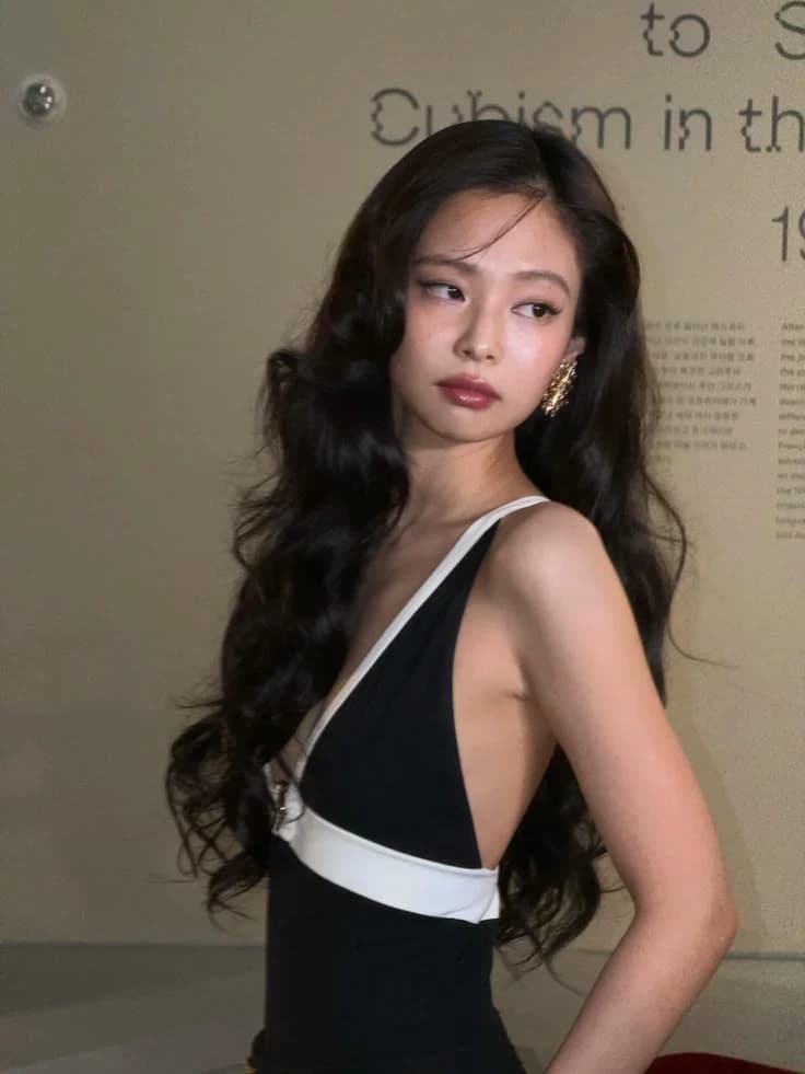 Jennie Kim thumbnail