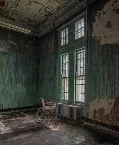 Mount Massive Asylum thumbnail