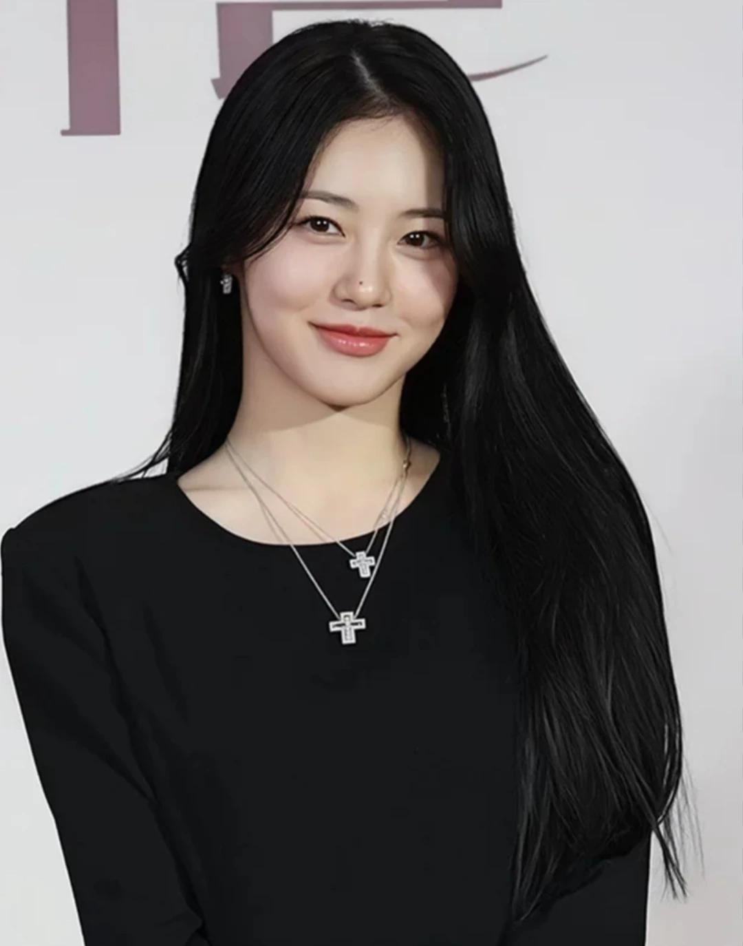 Seo min-Ji thumbnail