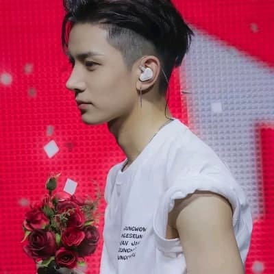 Lee Heeseung thumbnail