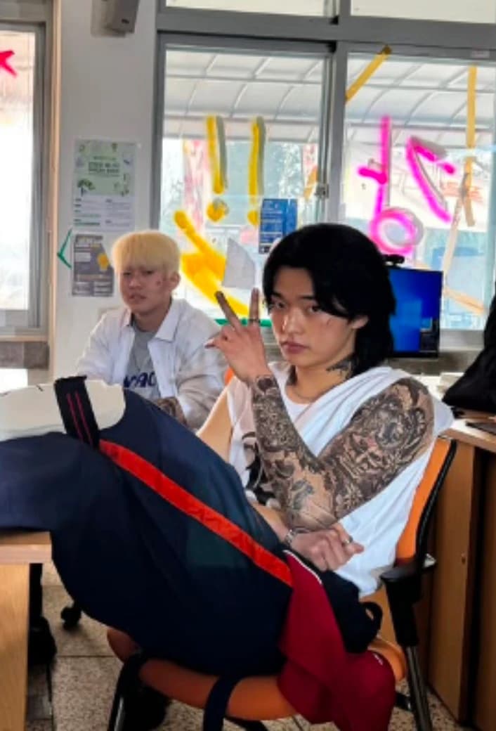 JIN-WOOK thumbnail