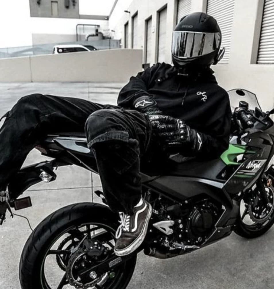 Famous biker boy thumbnail