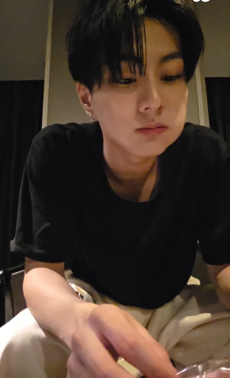 Jungwon  thumbnail