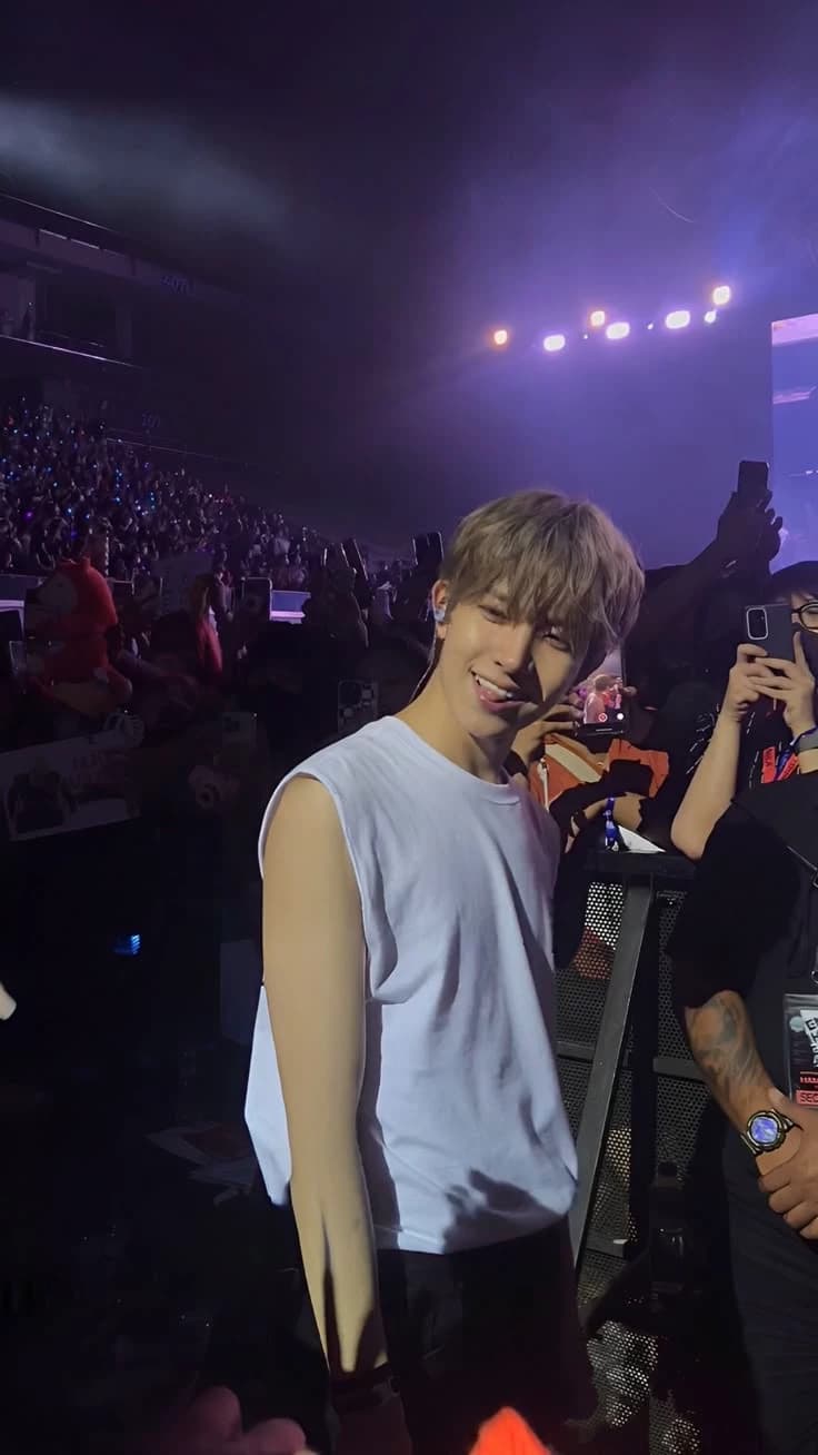 lee heeseung thumbnail