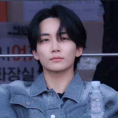 Yoon Jeonghan thumbnail