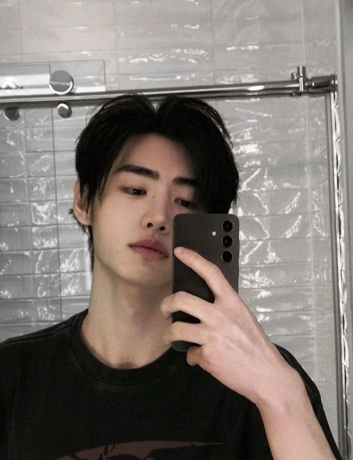 sunghoon thumbnail