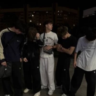A group of friends thumbnail