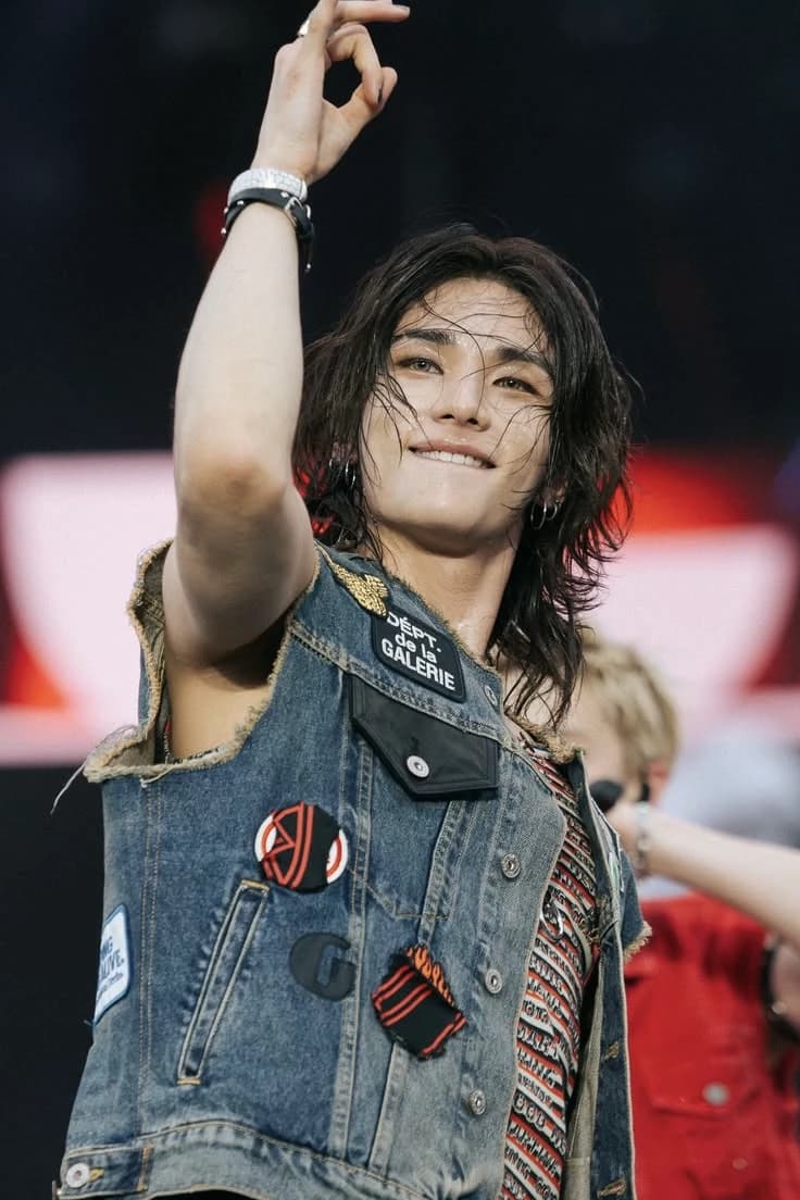 hyunjin thumbnail