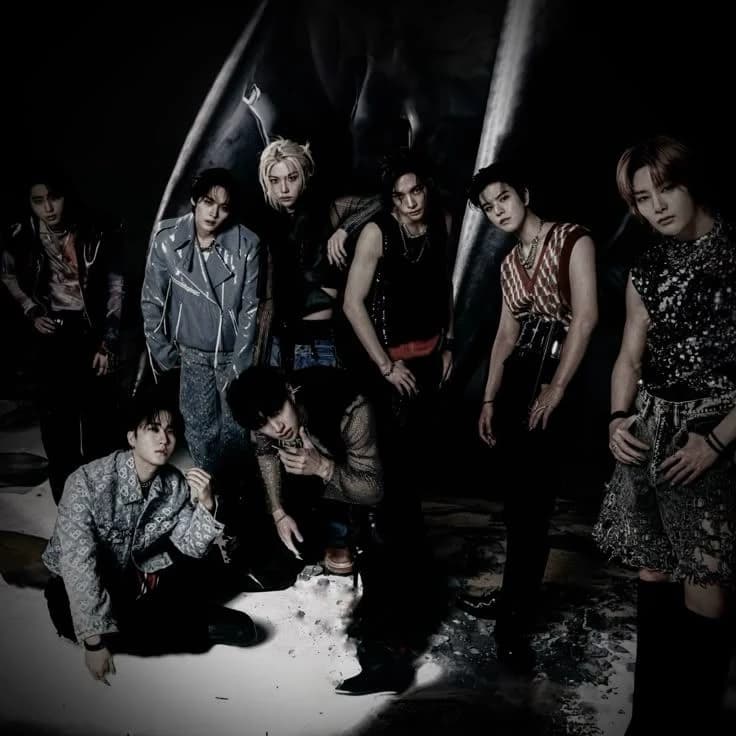 Stray Kids thumbnail
