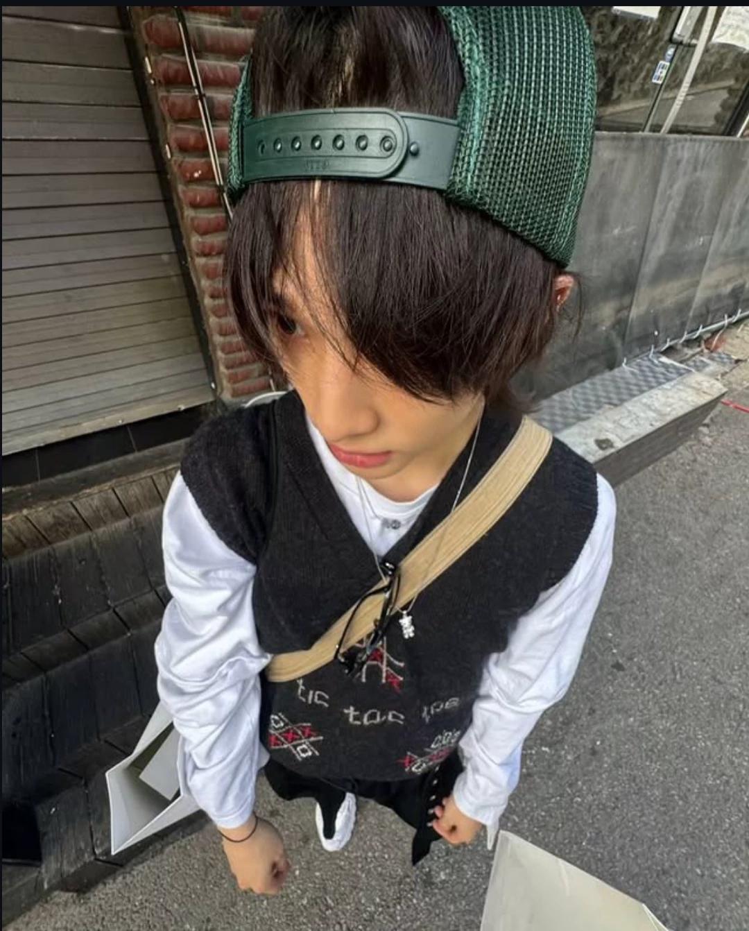Hyunjin  thumbnail