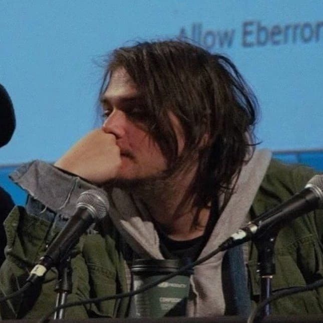 gerard way thumbnail