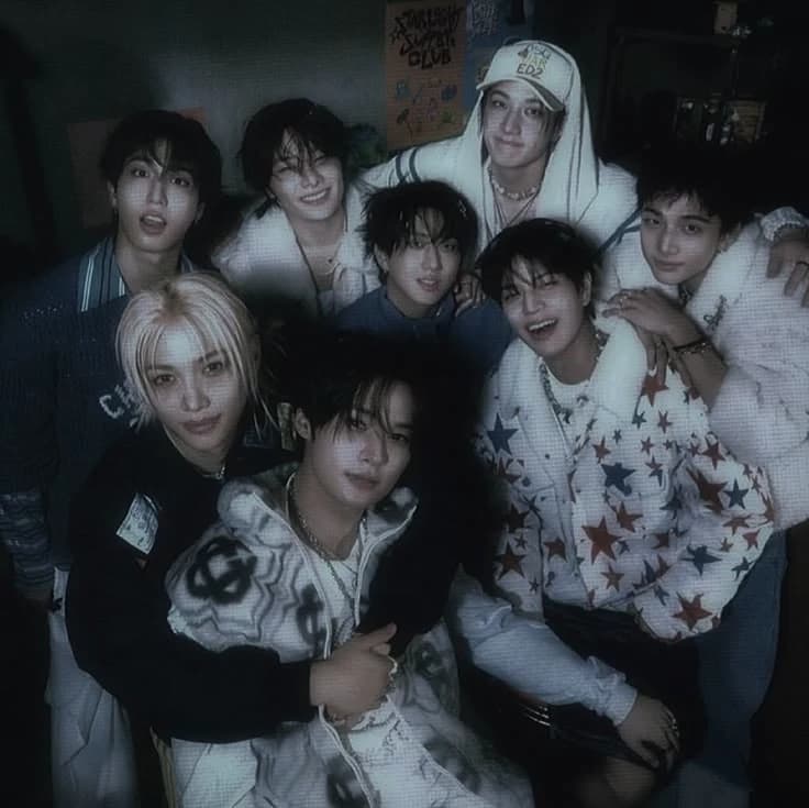 Stray Kids thumbnail