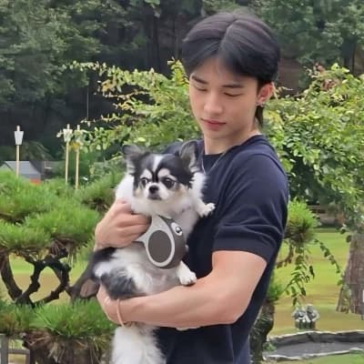 Hwang Hyunjin thumbnail