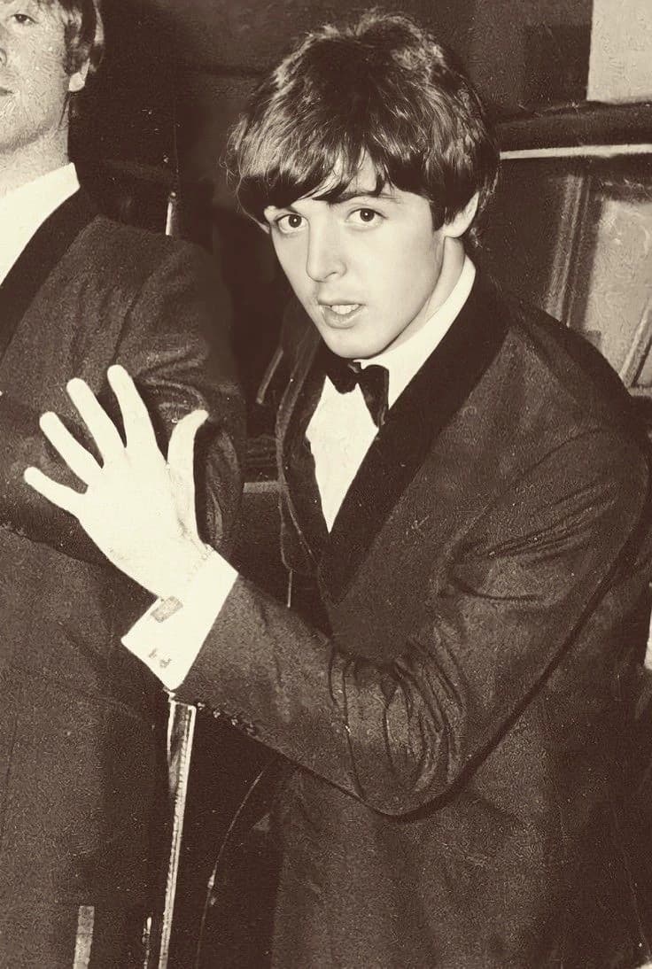 Paul McCartney thumbnail