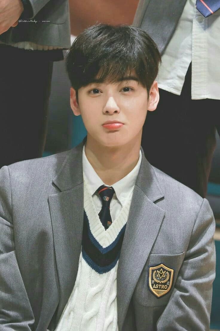 Cha eunwoo thumbnail