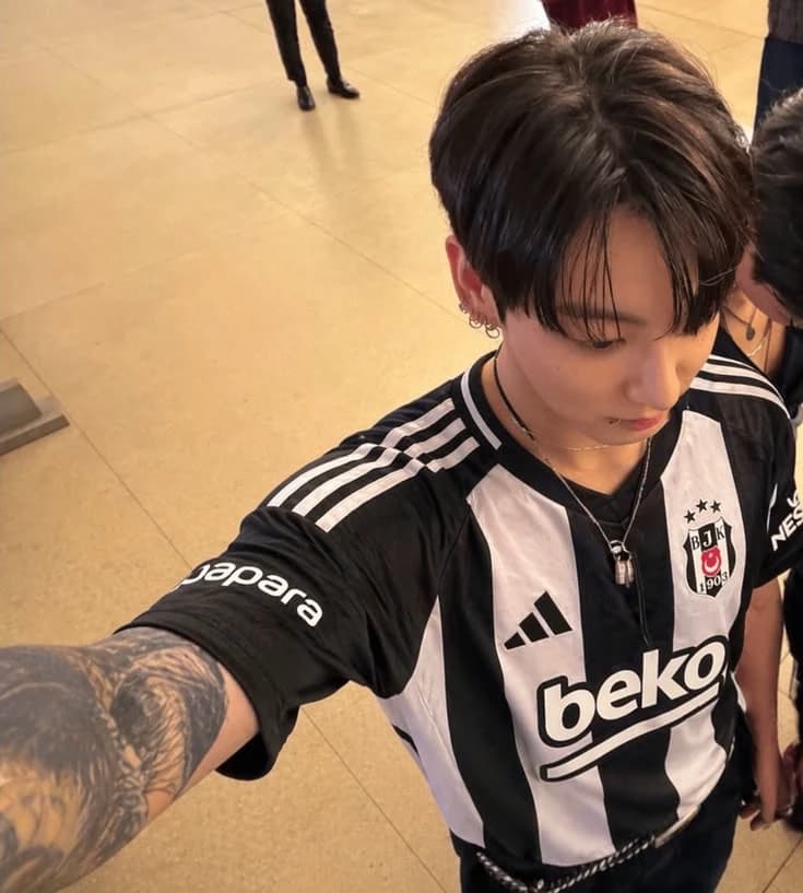 Jungkook thumbnail