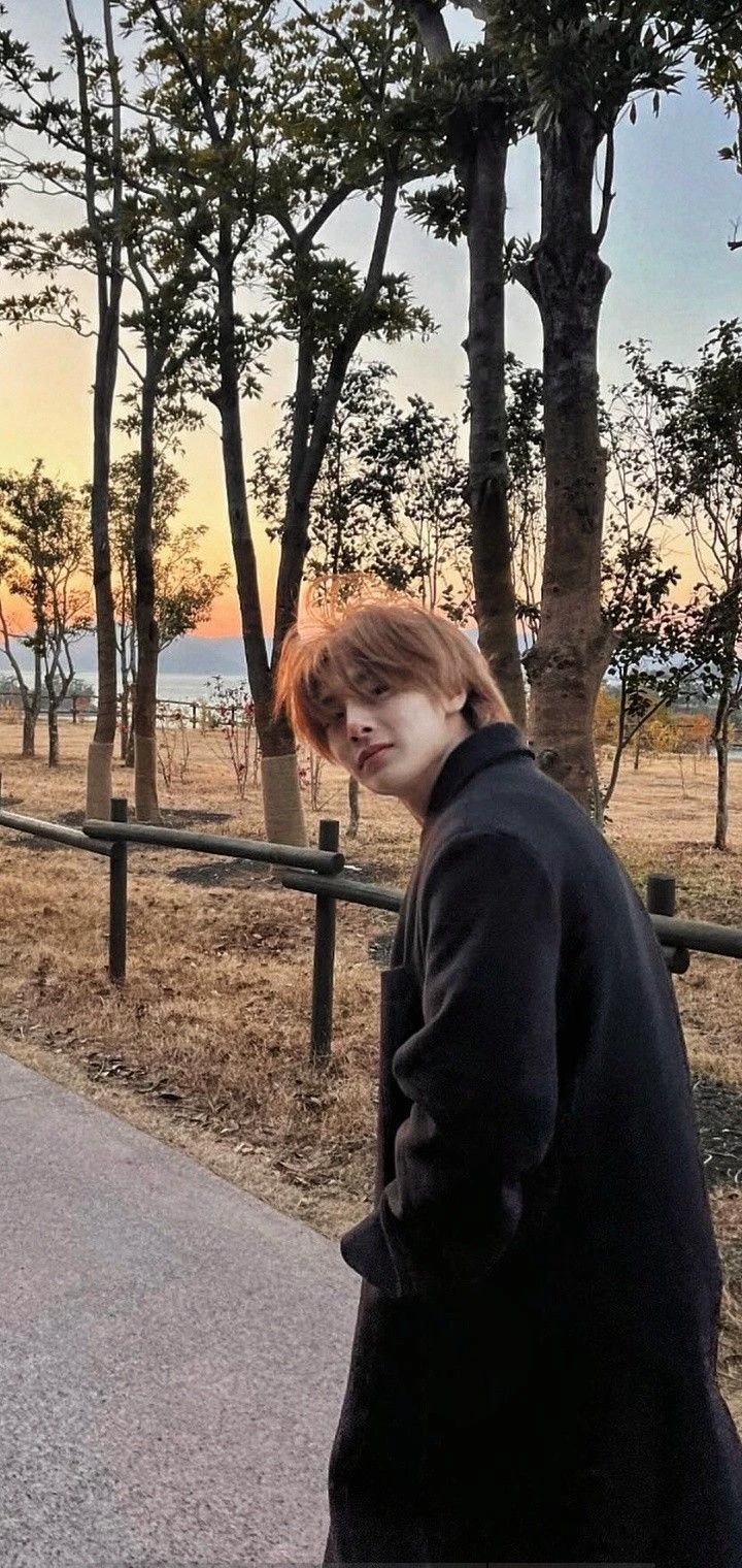 Jeongin  thumbnail