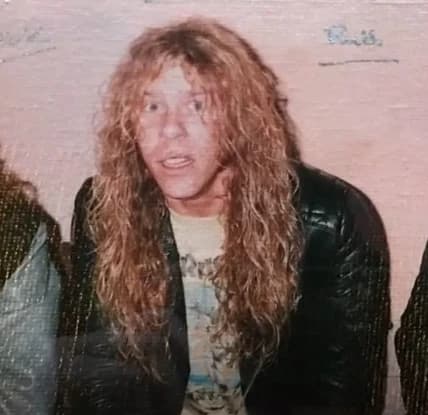 ☆James Hetfield☆ thumbnail