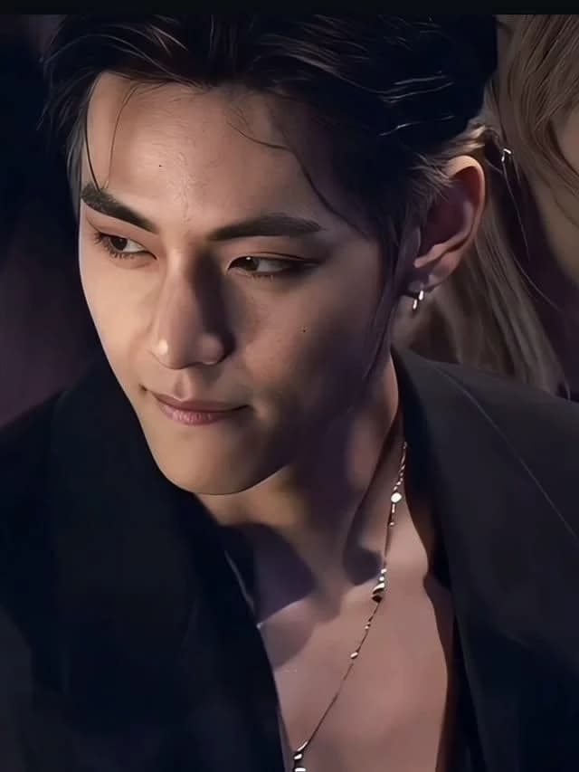 Kim Taehyung  thumbnail