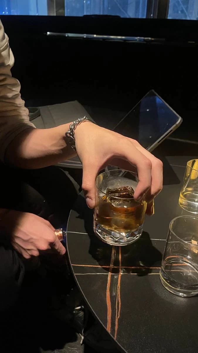 Leo - Bartender  thumbnail