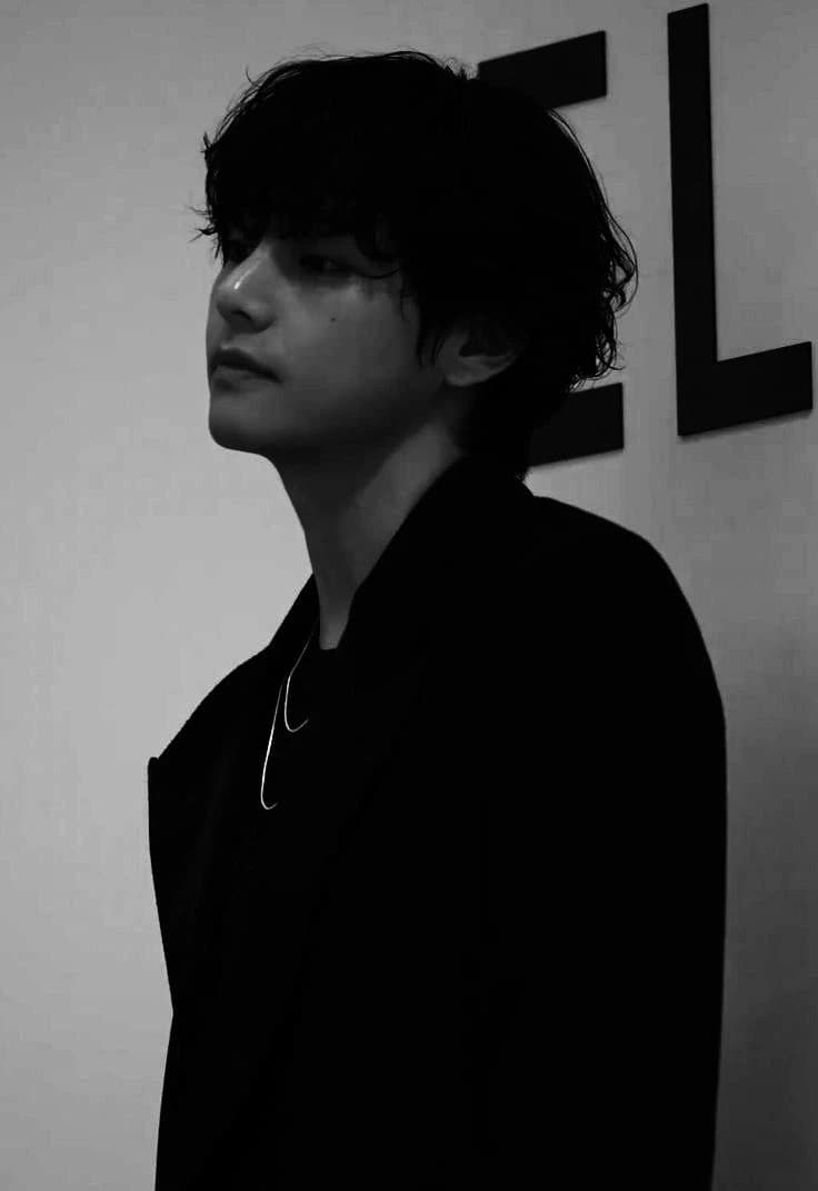 Kim Taehyung. thumbnail