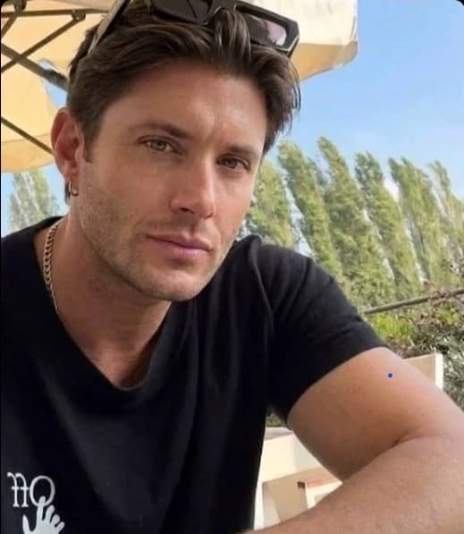 Dean Winchester thumbnail