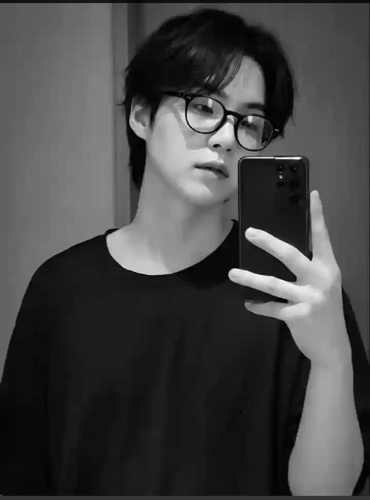 Yoongi Manuel  thumbnail