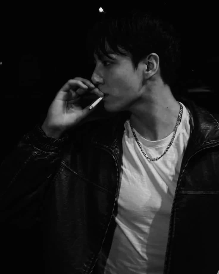 Jeon Jungkook- BL thumbnail
