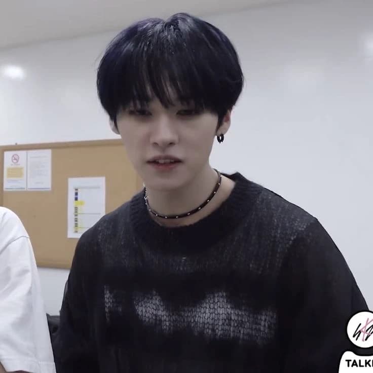 Lee Know thumbnail