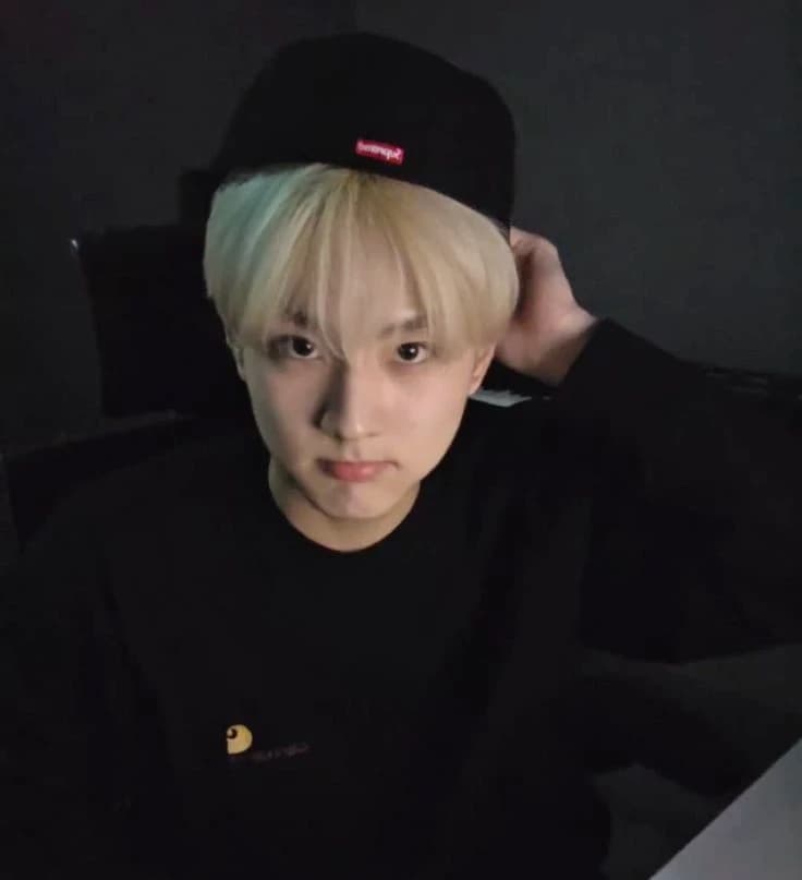 Jungwon  thumbnail