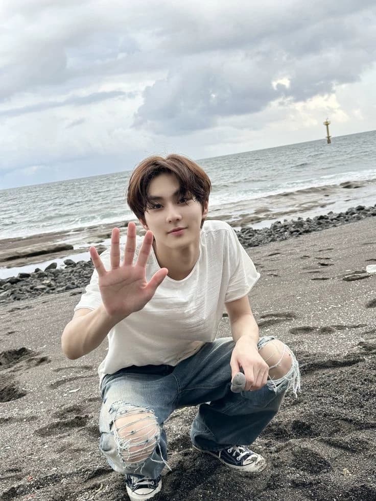 Jungwon thumbnail