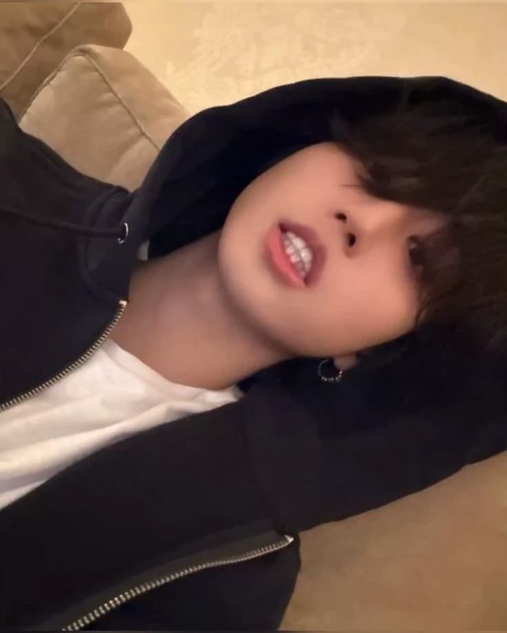 han jisung thumbnail