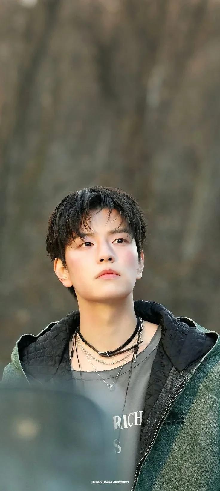 Straykids  thumbnail