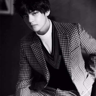 Kim Taehyung thumbnail