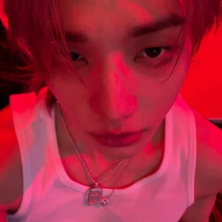 Hwang Hyunjin thumbnail