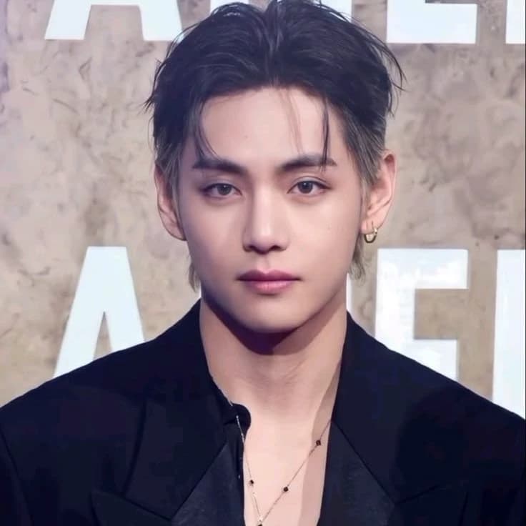 Kim Taehyung thumbnail