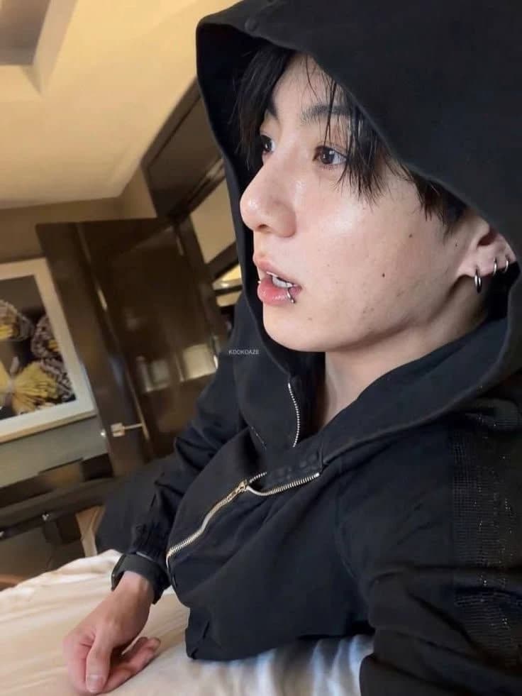 Jeon Jungkook thumbnail