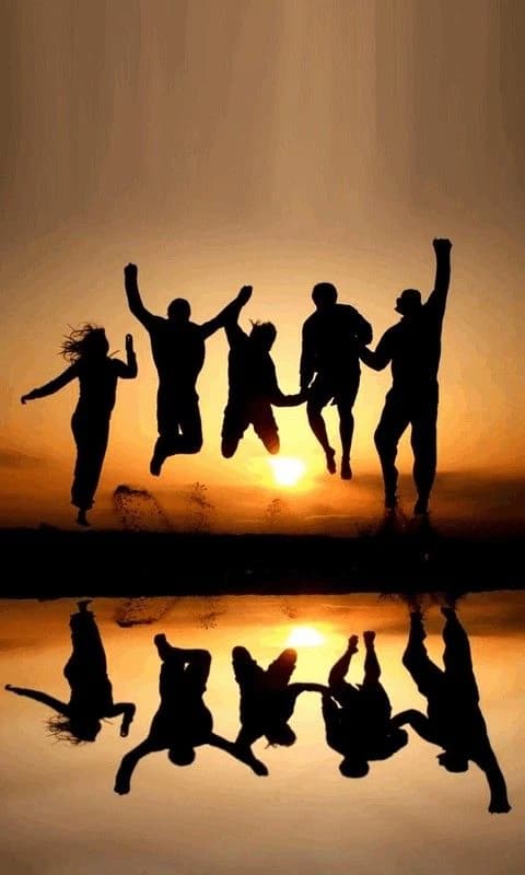 Group of friends thumbnail