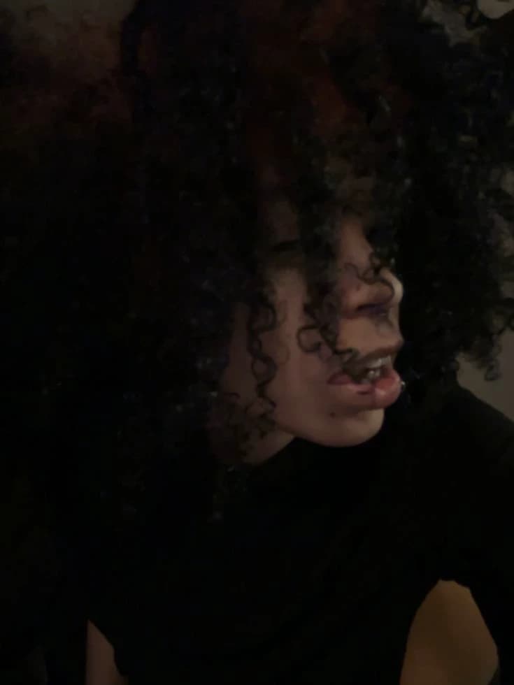 Raquel - Lesbian thumbnail