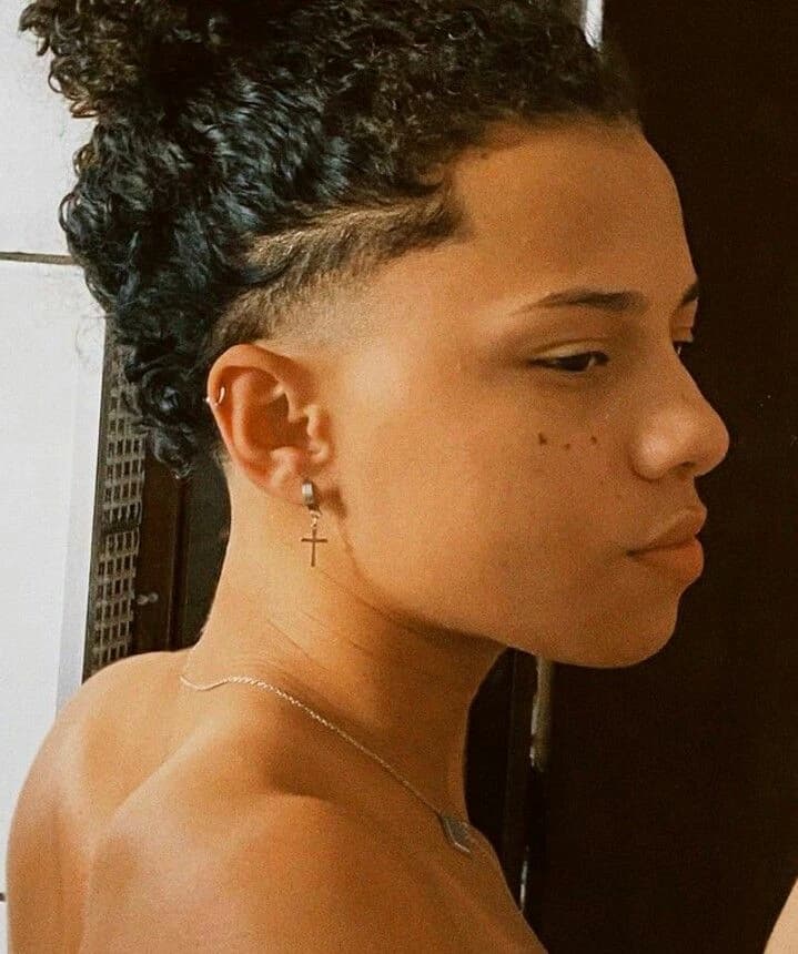 Lilitch - Lesbian thumbnail