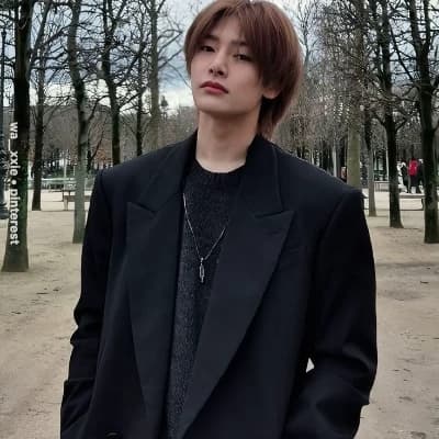 Jeongin thumbnail