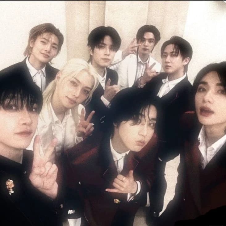 Stray Kids thumbnail