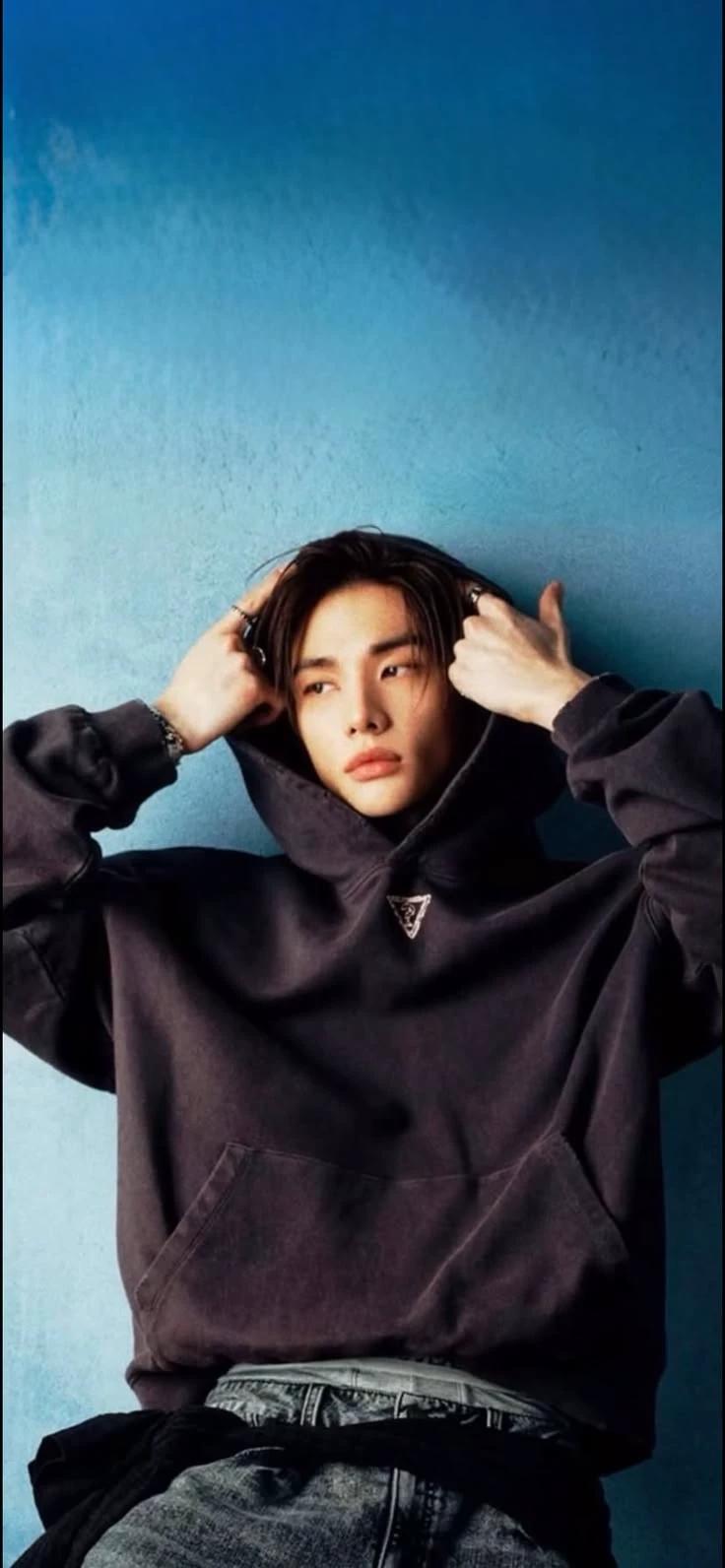 Hwang Hyunjin thumbnail