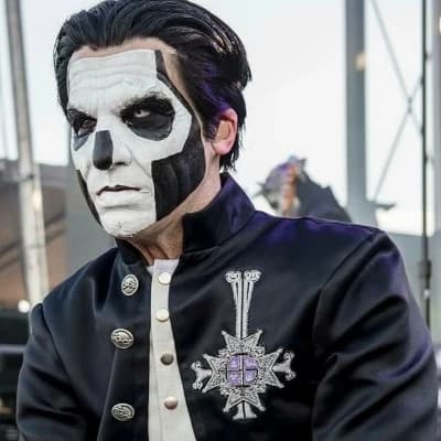 Terzo (Papa Emeritus III) thumbnail